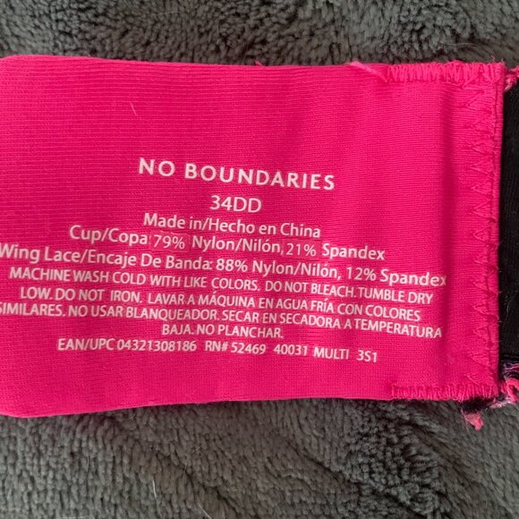 NWOT No Boundaries T-shirt bra - 34DD - Picture 5 of 5